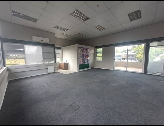 135M² OFFICE TO LET IN ILLOVO